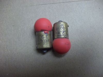 303 LAMP 28V .3A G-9 SINGLE CONTACT BAYONET RED AIRCRAFT LAMP