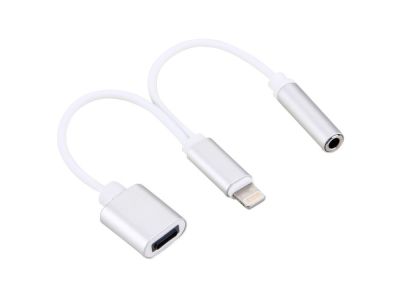 6 Inch Lightning Apple iphone ipad Plug to 3.5mm Female Jack Adapter