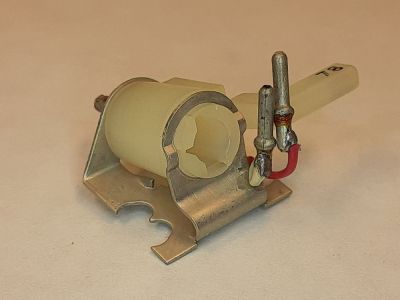 ELECTRO VOICE EV RECORD PLAYER CARTRIDGE MOUNTING BRACKET FOR EV 56, 56D Admiral 409, B28, 409, C15, Airline 60-48, 60-51 Jensen 36 Webster V8-1, V1, V8-1D, V1D Zenith 142-80, 142-83 530341-60