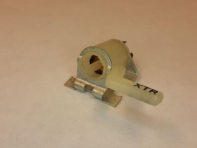 ELECTRO VOICE EV RECORD PLAYER CARTRIDGE MOUNTING BRACKET FOR EV 101, 101D 530346-60