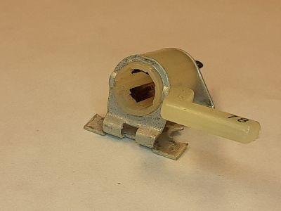 ELECTRO VOICE EV RECORD PLAYER CARTRIDGE MOUNTING BRACKET FOR EV 108, 108D, 108V, 108DV 530349-60