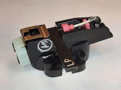 ELECTRO VOICE EV CARTRIDGE 534311-930 ASTATIC 1133, 1218, 1219D ARVIN 2005039-006, 2005039-012, 2005039-010, SEARS 88601 VOICE OF MUSIC 42818-G Tetrad 2-62D-C, 2-62S-C, 2-A2S-A, 2-A2S-C, 2-B2D-A, 2-B2D-C, 2-B2S-A, 2-B2S-C, 2-B0D-A EMERSON 820115