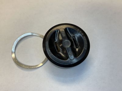 AMPHENOL SOCKET Non-Grounded, 15A, NOS