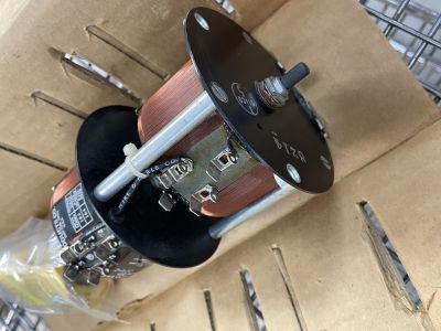 Staco Variac 120VAC Single Phase Input / 0-132VAC Output / 2.25A / Manual Operated, Dual Double Stacked Variable AC Transformer