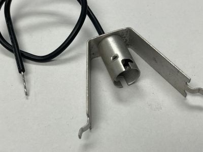 Bayonet BA9s T3-1/4 Base Lamp Bulb Socket with Wire Lead, Bracket Allows Mounting in a .75 to 1.5 Inch Hole, Bin116