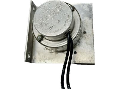 1/2 RPM 4W 50/60HZ 120VAC SYNCHRONOUS MOTOR, Bristol Motors 425, .187 diameter shaft size, New Surplus, EE8