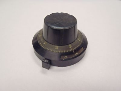 SURPLUS COUNTING DIAL for 1/4 inch shaft, 15 Turn, Duodial Helipot