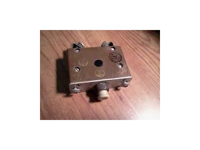 Mechanical Products, Wood Electric, E1638, 25017-5, 5A 5 Amp Push Button Circuit Breaker