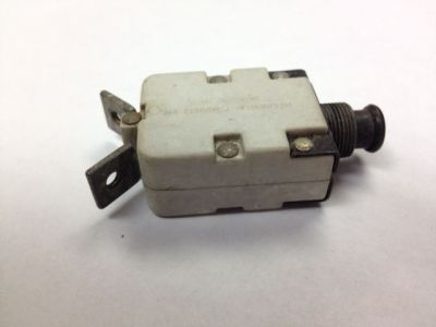 Mechanical Products 7A 7 Amp Push Button Circuit Breaker, Old Stock, MS25244-7