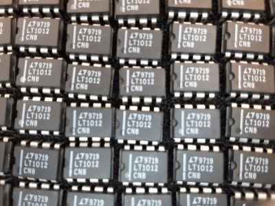 LINEAR TECHNOLOGY OP Amp Single GP ±20V 8-Pin PDIP N DATE CODE 9719