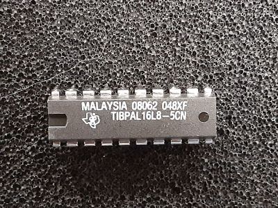 IC Texas Instruments Simple, Programmable Array Logic Date/Lot Markings 08062 048XF