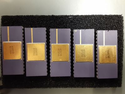 Analog Devices Digital to Analog Converter date/lot code 8735