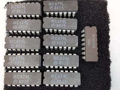 INTEGRATED CIRCUIT MOTOROLA