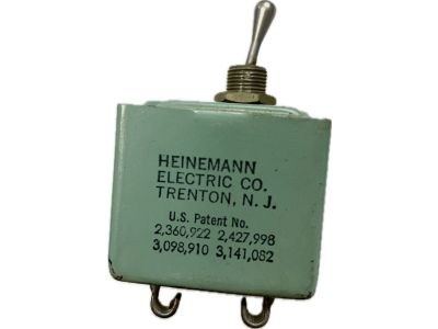 Heinemann Electric SM333 10A 240VAC 3PST Toggle Mil Spec Sealed Switch, W38
