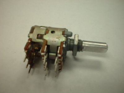 10,000 Ohm PC Mount Dual Gang Potentiometer, Audio Taper, with Switch SPDT 1/4 inch X 9/16 inch Shaft 8241r 8243r 10KAX2