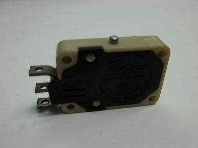 MICRO SWITCH, 10A 120V, (ON) - ON, Momentary(), SPDT, SOLDER TERMINALS, ROBERTSHAW 224-0049-00