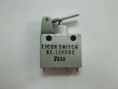MICRO SWITCH, 5A 120V, (ON) - ON, MOMENTARY ON - ON, SPDT, SOLDER TERMINALS, LICON 65-13002 Momentary()