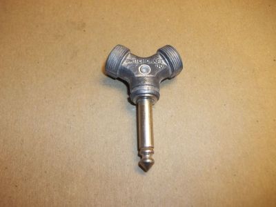 SWITCHCRAFT 330M ADAPTER 1/4 inch TS PLUG TO 2 FEMALE HI-Z MICROPHONE EQUIPMENT CONNECTOR