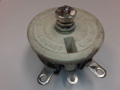 OHMITE SPEC 43711 3R0 3 OHM 100 WATT 5A 300V RHEOSTAT 1/4 inch LOCKING SHAFT 5905-590-4704 AF33-600-42709 196235-1-1 MODEL G
