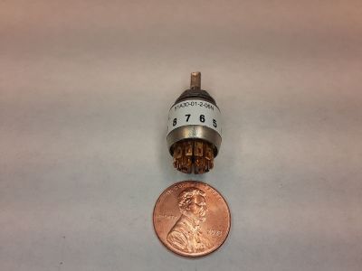 GRAYHILL ROTARY SWITCH PANEL MOUINT NO STOPS 150ma @115 AC 200ma @ 28V DC 51A30-01-0-06N 35-1226