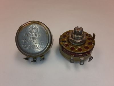 ALLEN BRADLEY J TYPE 25K 25000 Ohm 2W Linear Taper Potentiometer Short Shaft 25K Screwdriver Adjust M-2R73-56 N 5906-646-5981