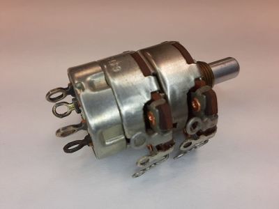 Dual Gang Potentiometer 500K Audio Taper 1/4 inch X 3/8 inch Shaft CTS 285-011 137-7829 Switch Rating 3A 125VAC