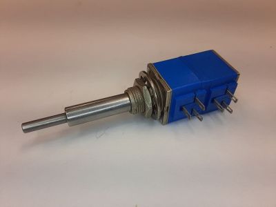 Dual Gang Potentiometer 2500 Ohm Linear, 1/8 inch X 1/4 inch Dual Shaft 1-1/4 inch Total Shaft Length Bourns 82A2AG54BA0216 2.5K (2) 7737B