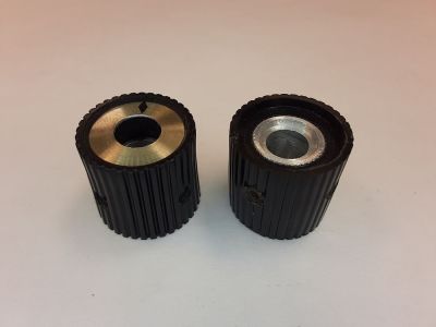 KNOB 1/4 inch shafts, Set Screws, 17mm Tall, 17mm Diameter Bin 75