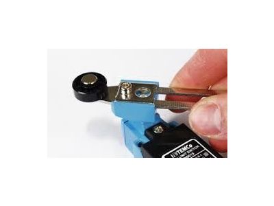 Mini Limit Switch 5A 250VAC SPDT Adjustable Roller Arm, Screw Terminal Lugs, Micro