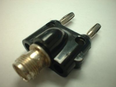 POMONA TNC FEMALE TO DUAL BANANA PLUG BLACK